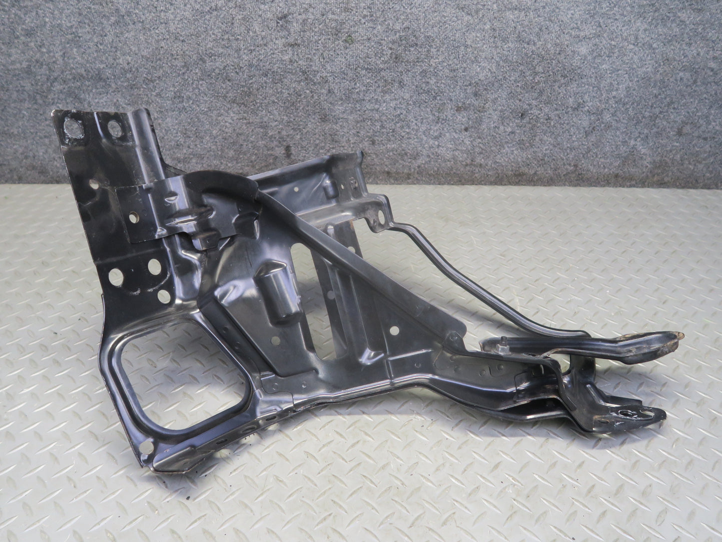 03-07 Nissan 350Z Z33 Front Left Headlight Bracket Radiator Support Panel OEM