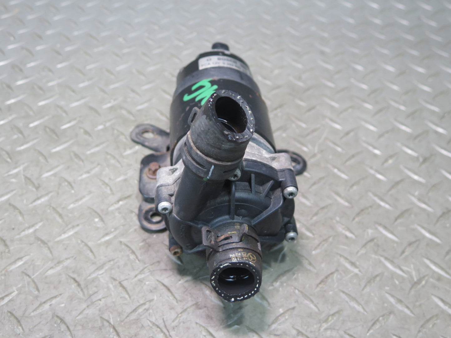 2017-2019 Mercedes X166 GLS450 Engine Auxiliary AUX Electric Coolant Water Pump