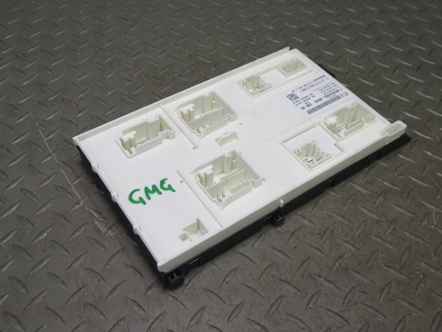 2012-2019 Mercedes X166 GL GLS Front SAM Signal Activation Control Module
