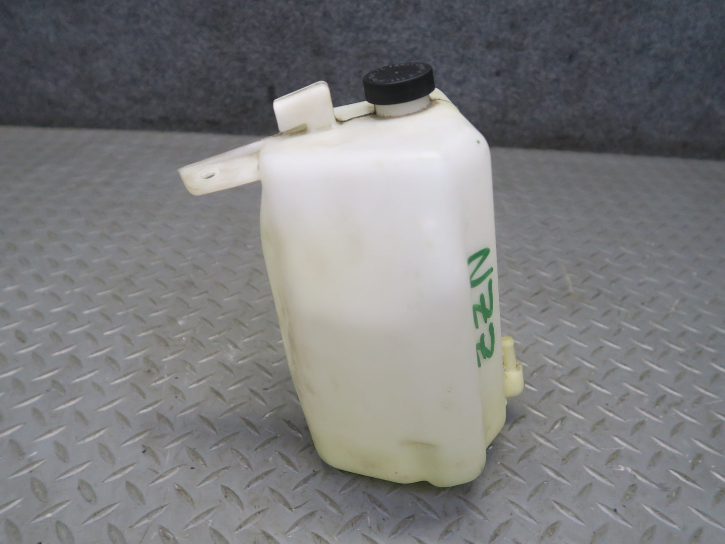 04-06 Nissan 350Z Z33 Coolant Expansion Overflow Reservoir Tank OEM