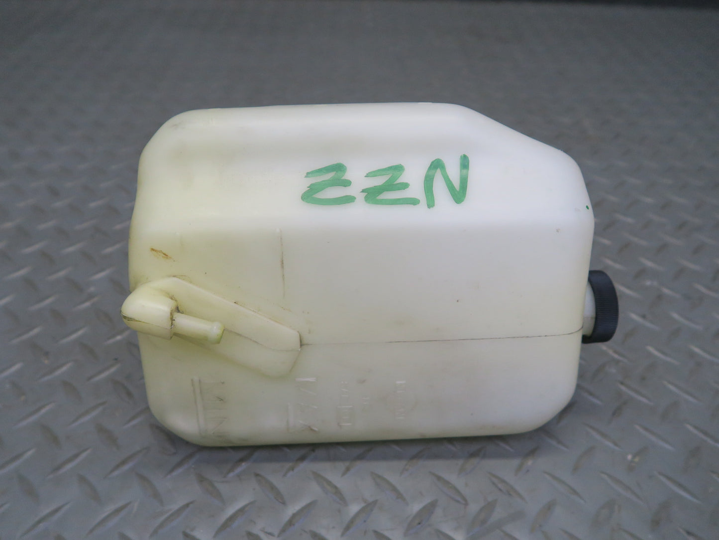04-06 Nissan 350Z Z33 Coolant Expansion Overflow Reservoir Tank OEM
