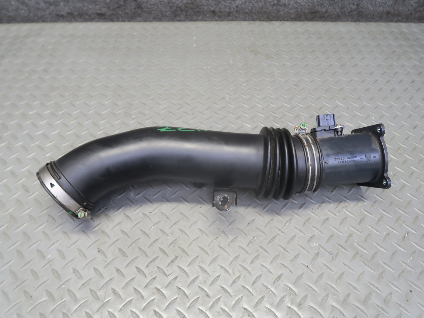 03-06 Nissan 350Z Z33 VQ35DE Engine Air Intake Hose w MAF Sensor OEM