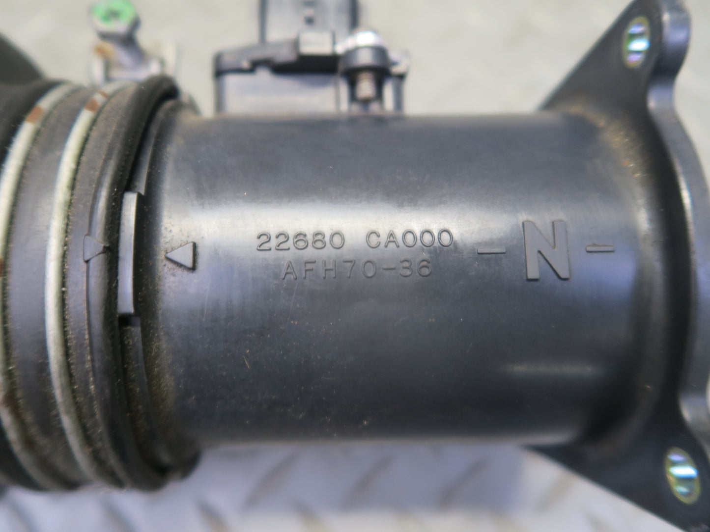 03-06 Nissan 350Z Z33 VQ35DE Engine Air Intake Hose w MAF Sensor OEM
