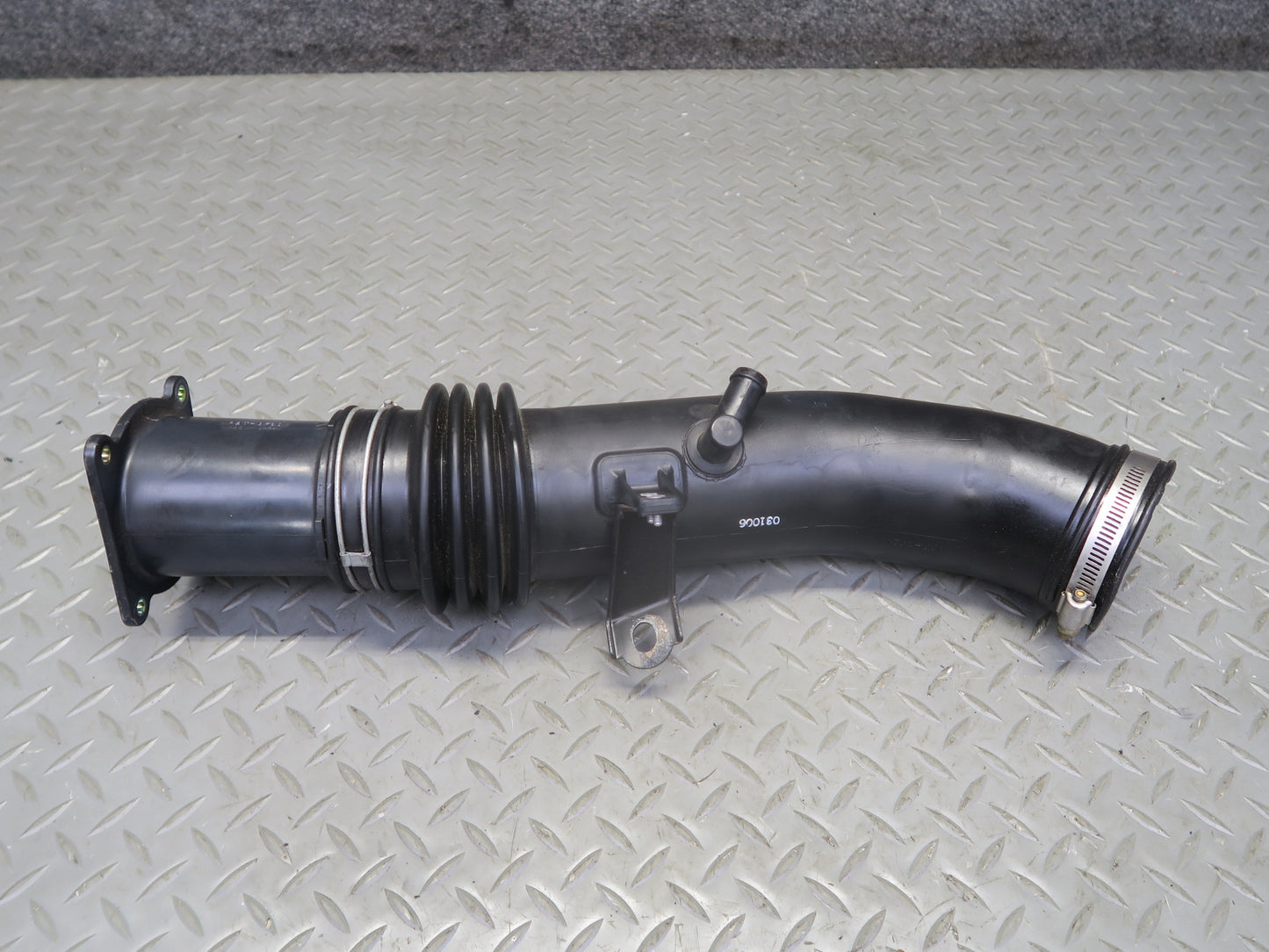 03-06 Nissan 350Z Z33 VQ35DE Engine Air Intake Hose w MAF Sensor OEM
