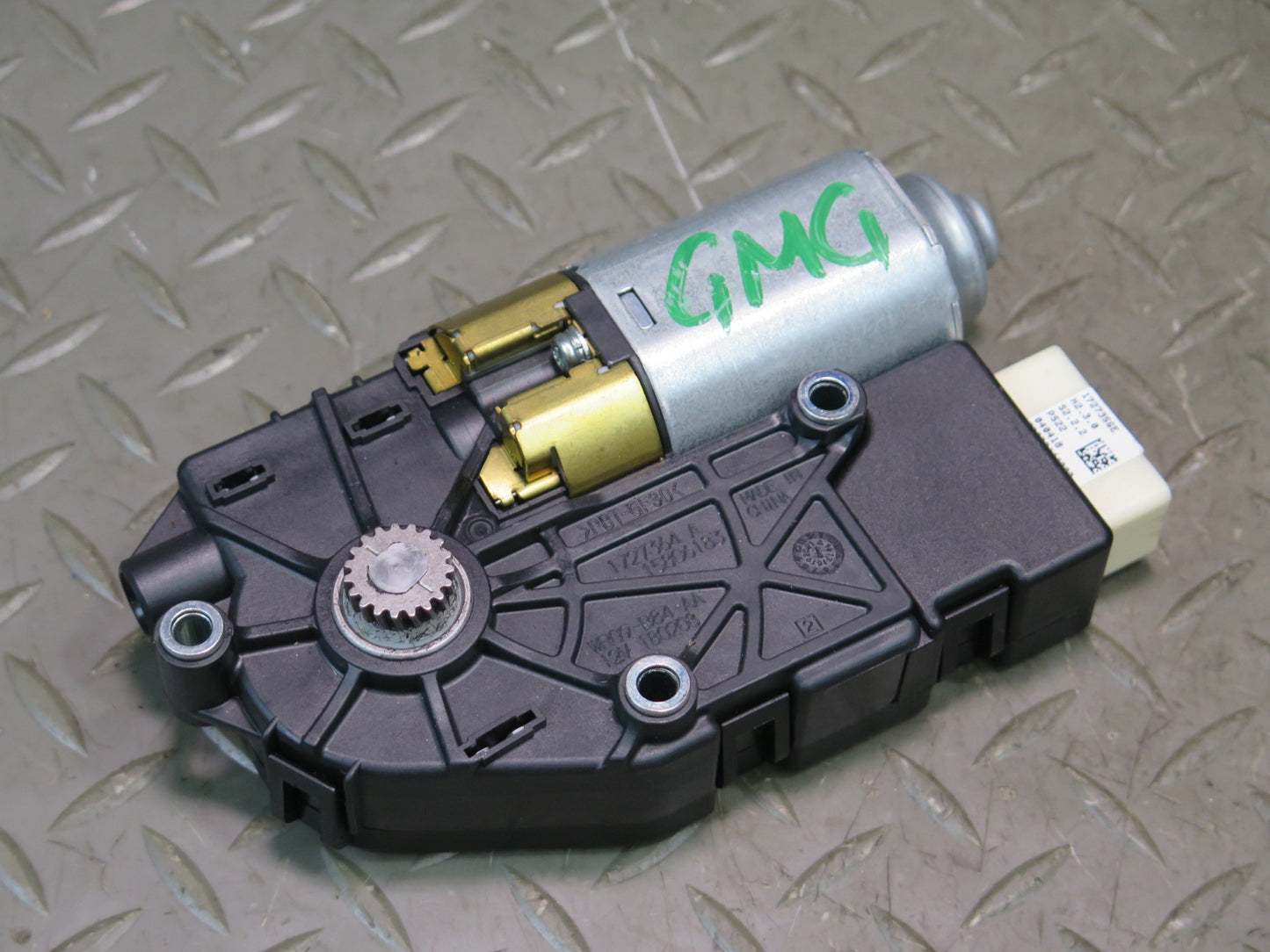 2012-2019 Mercedes X166 GL GLS Sunroof Motor Drive Unit Set of 2