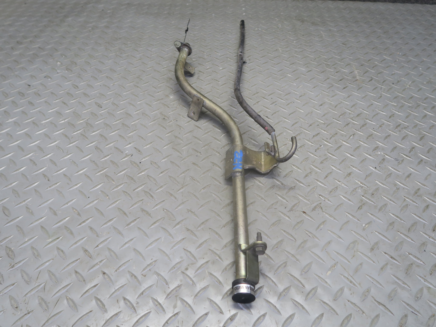 04-06 Nissan 350Z Z33 RE5R05A A/T Transmission Oil Tube w Dipstick OEM