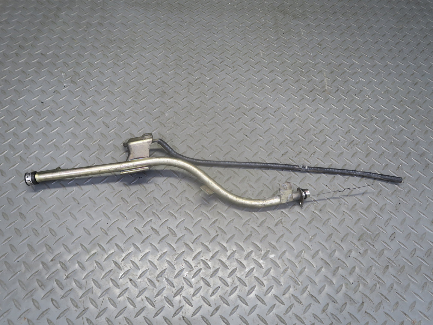 04-06 Nissan 350Z Z33 RE5R05A A/T Transmission Oil Tube w Dipstick OEM