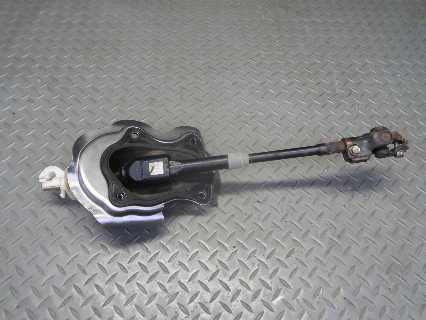 03-05 Nissan 350Z Z33 Lower Steering Column U Joint Shaft 35K Miles OEM