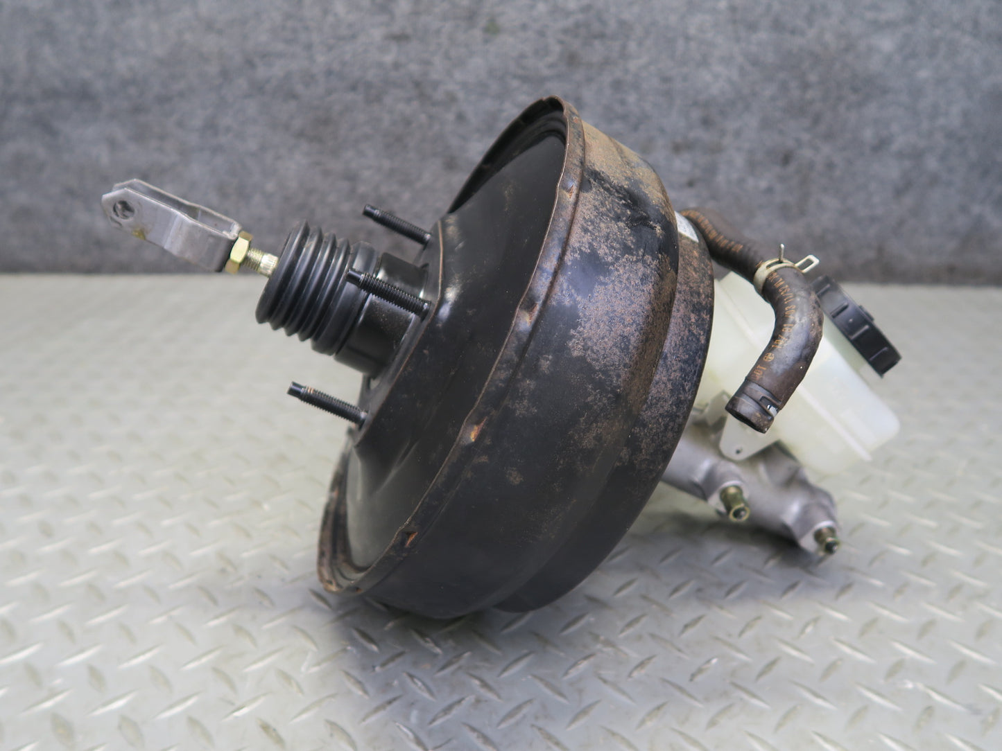 04-09 Nissan 350Z Convertible A/T Brake Master Cylinder Booster Reservoir OEM