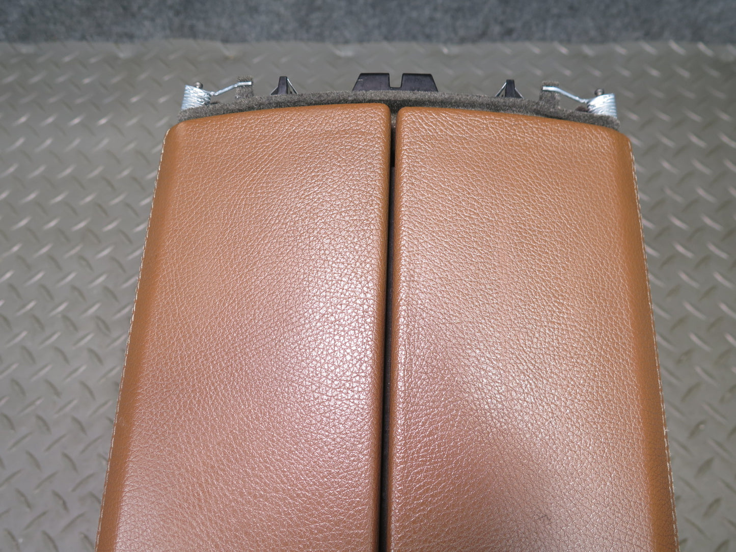 2017-2019 Mercedes X166 GLS450 Center Console Leather Armrest Storage