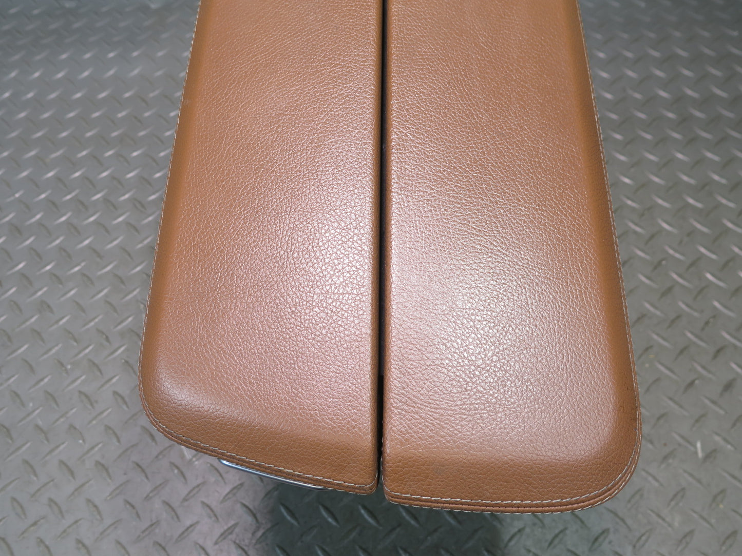 2017-2019 Mercedes X166 GLS450 Center Console Leather Armrest Storage
