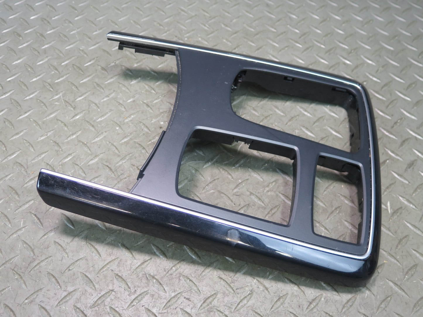 2017-2019 Mercedes X166 GLS450 Center Console Trim  Bezel Cover Panel 1666800803