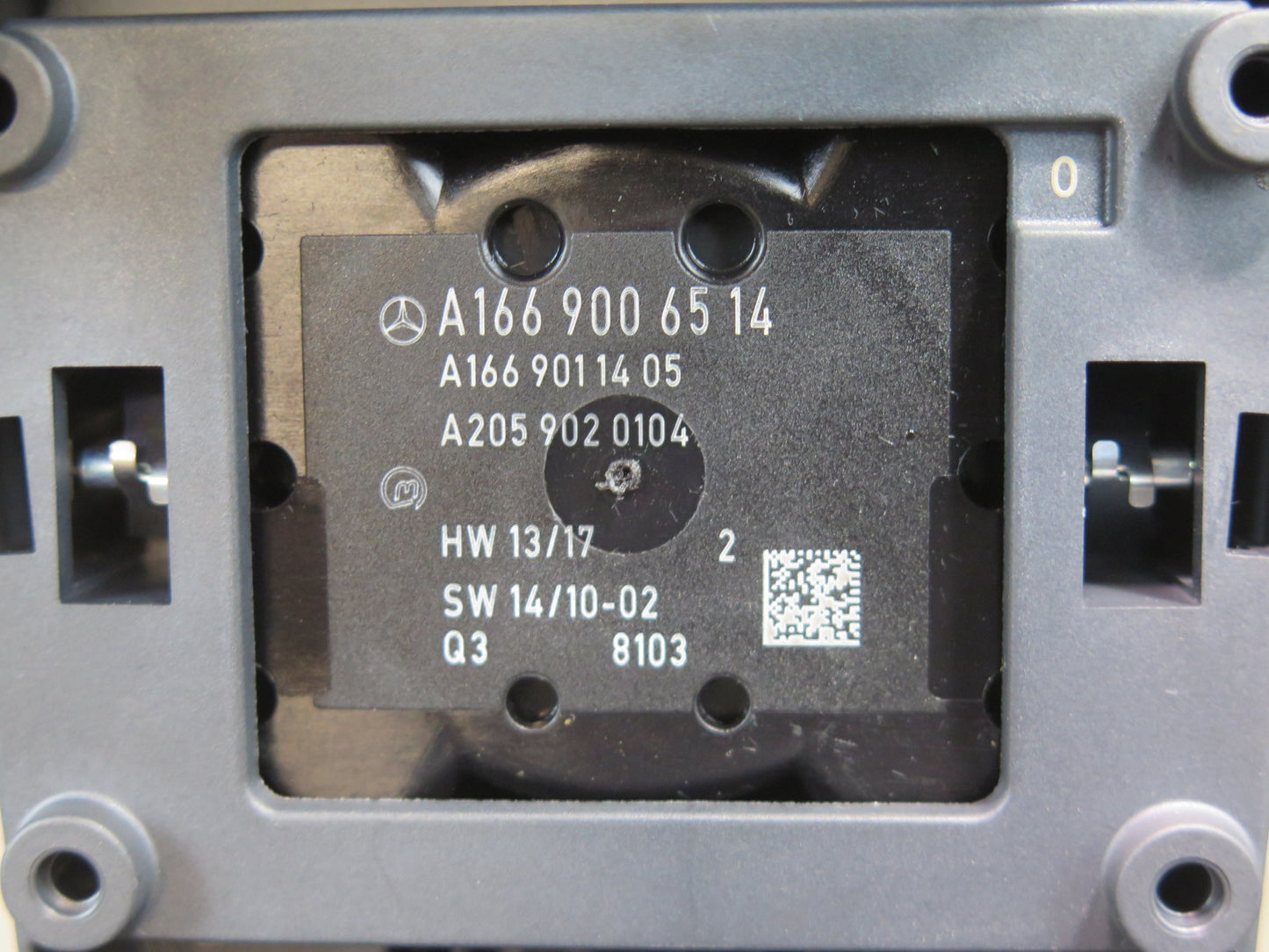 2017-2019 Mercedes X166 GLS450 Center Console Multimedia Control Switch