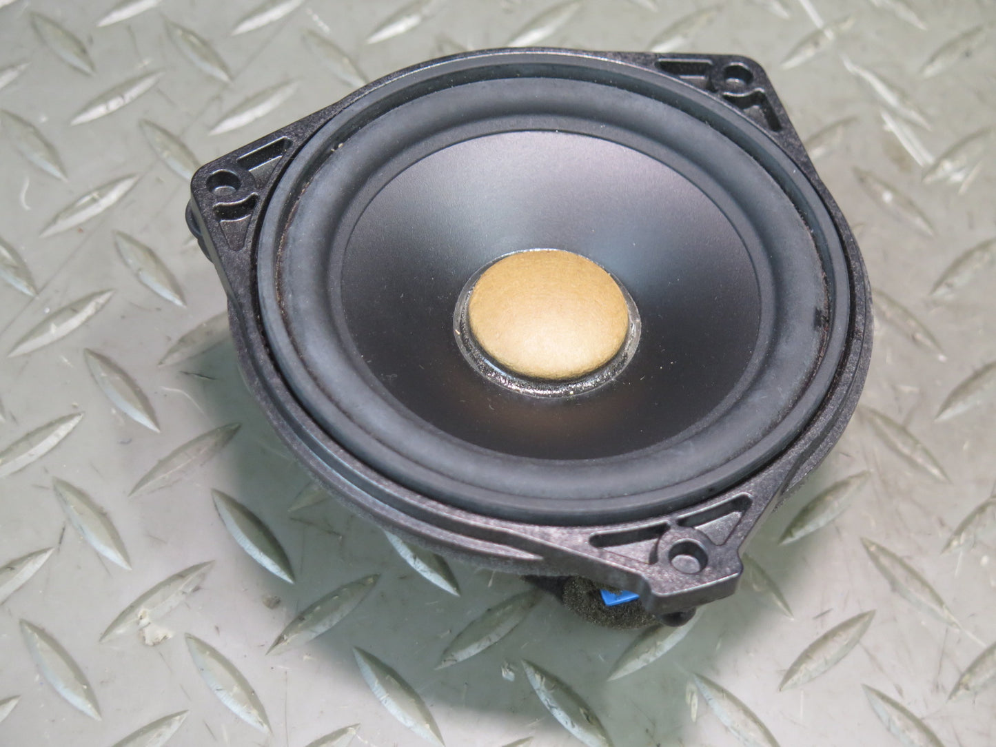 2012-2019 Mercedes X166 GL GLS Dash Logic 7 Speaker 2318201302