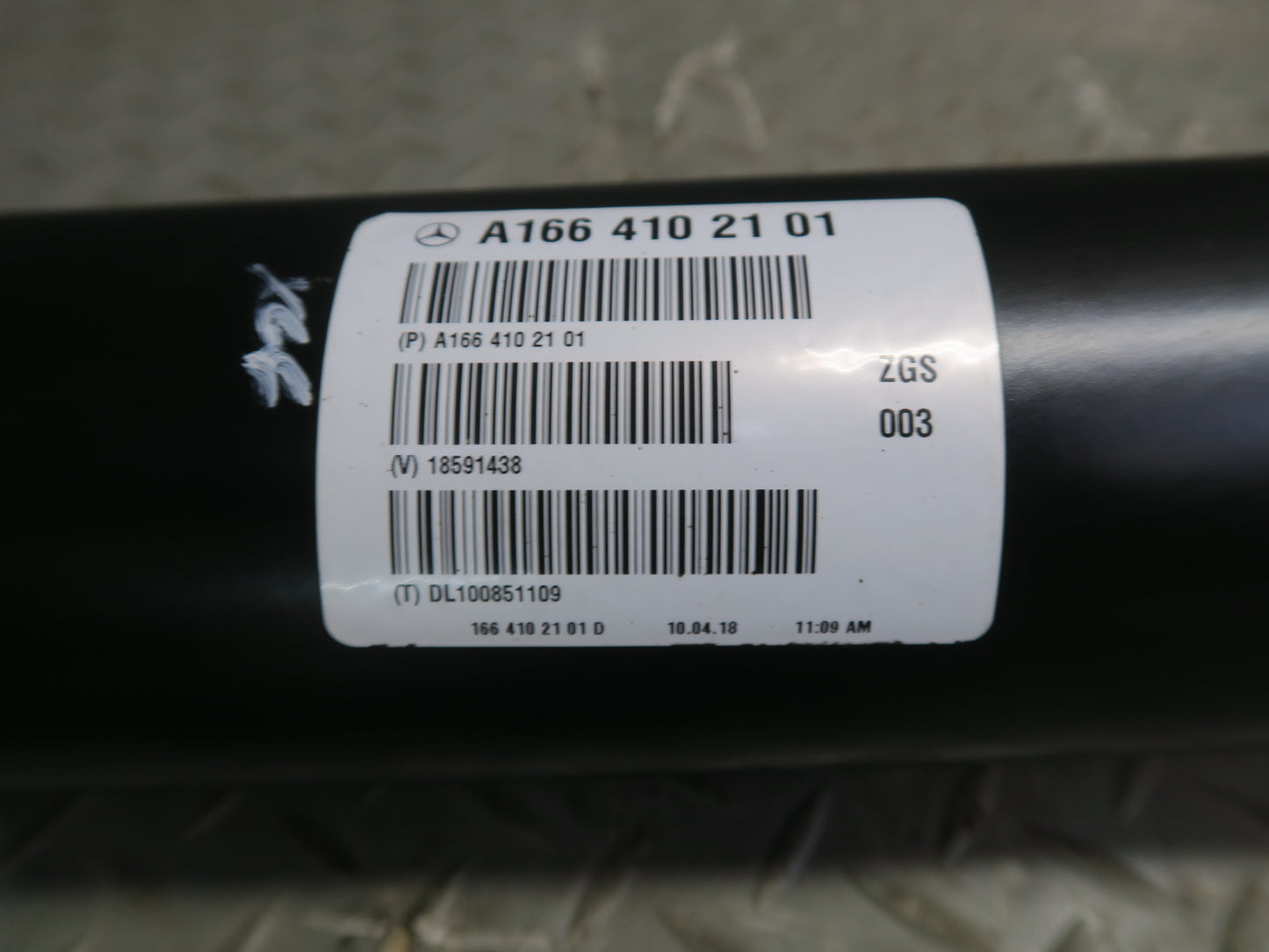 2017-2019 Mercedes X166 GLS450 AWD Rear Drive Shaft Driveshaft 1664102101