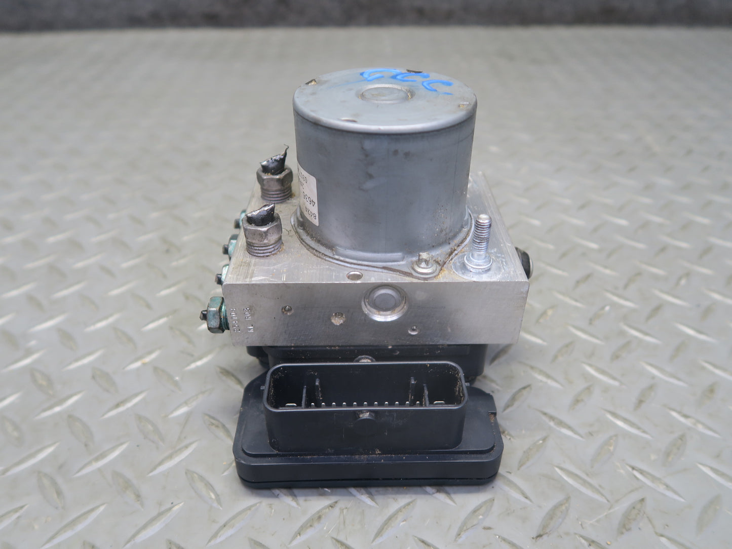 2018 Chevrolet Camaro SS Anti Lock Brake ABS Pump Module 84244636 OEM