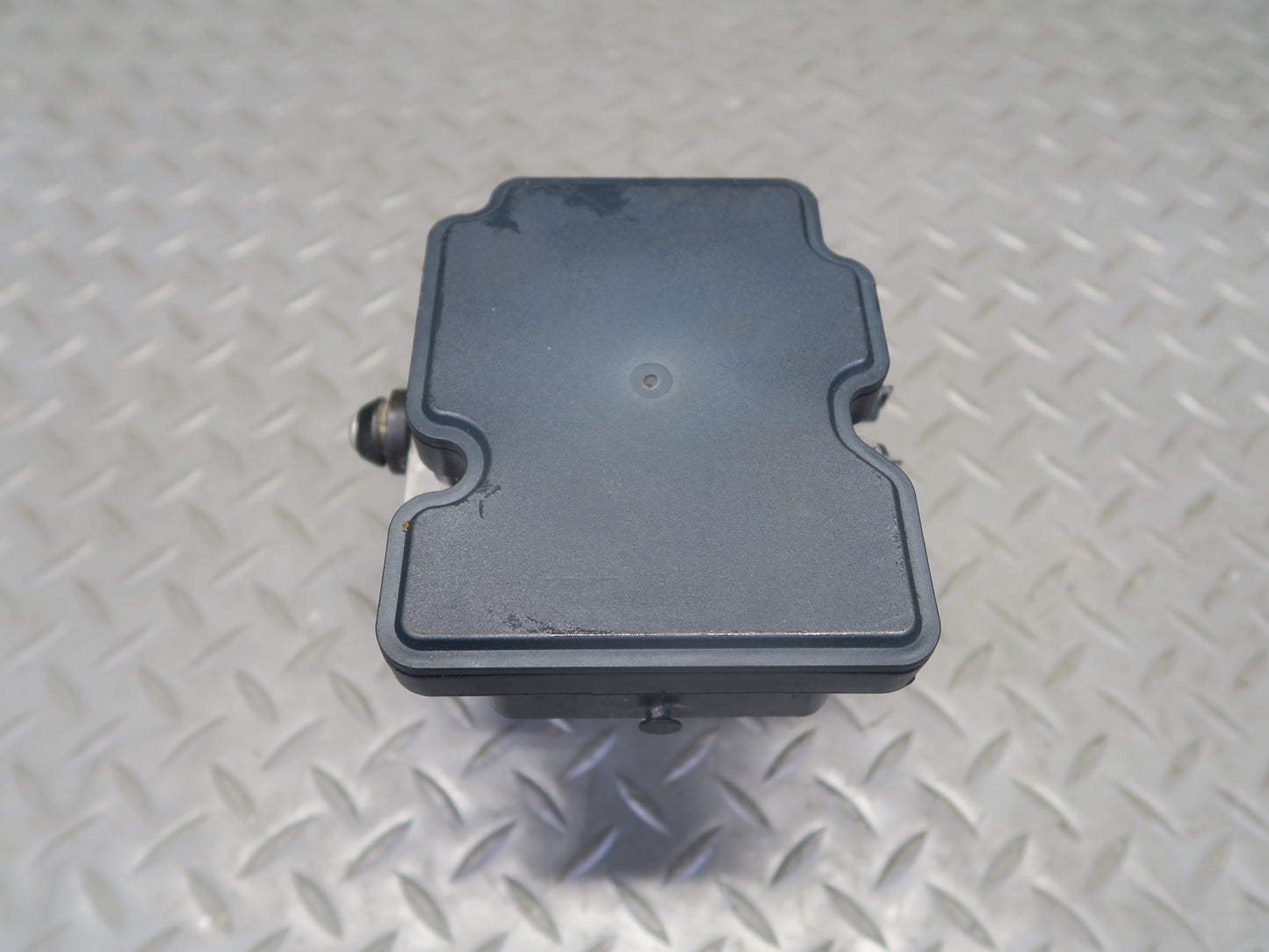 2018 Chevrolet Camaro SS Anti Lock Brake ABS Pump Module 84244636 OEM