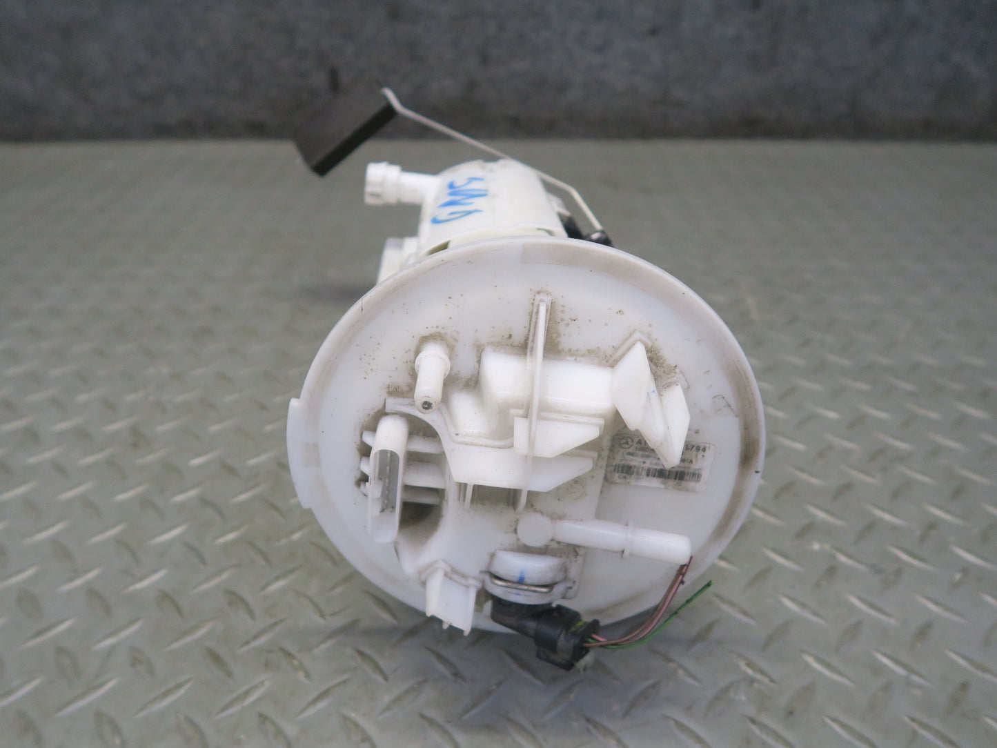 2017-2019 Mercedes X166 GLS450 Fuel Pump Level Sensor Sending Unit Set