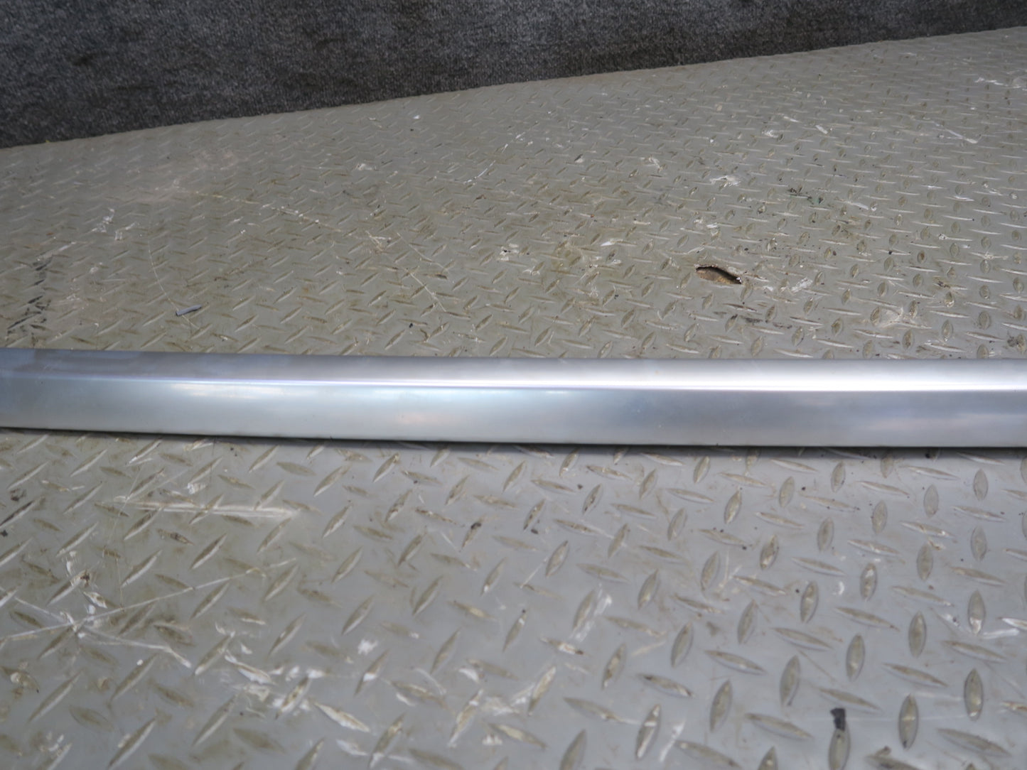 2017-2019 Mercedes X166 GLS450 Left & Right Luggage Roof Rack Rail Set of 2