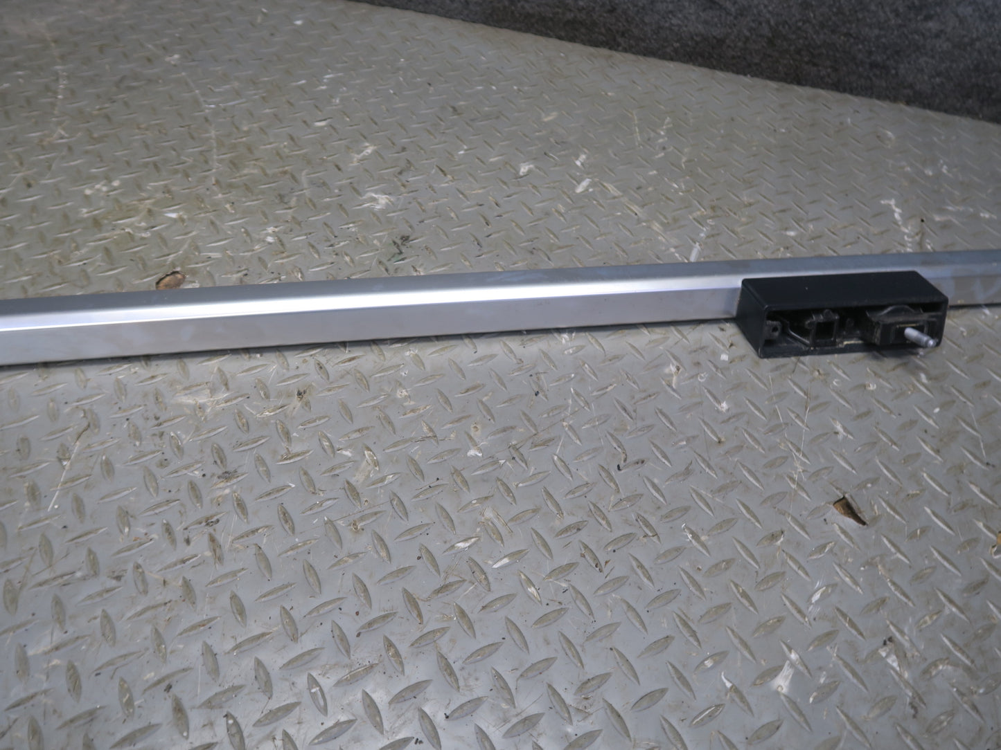 2017-2019 Mercedes X166 GLS450 Left & Right Luggage Roof Rack Rail Set of 2