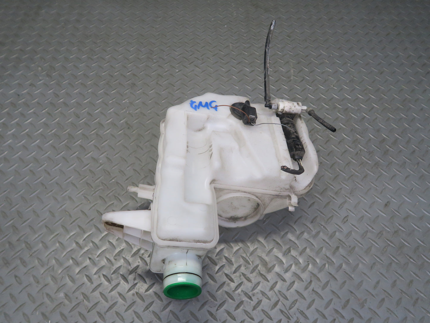 2012-2019 Mercedes X166 GL GLS Windshield Washer Fluid Reservoir Tank w Pump