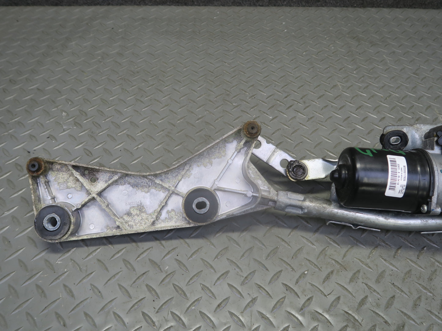 2017-2019 Mercedes X166 GLS450 Front Windshield Wiper Transmission W/ Motor