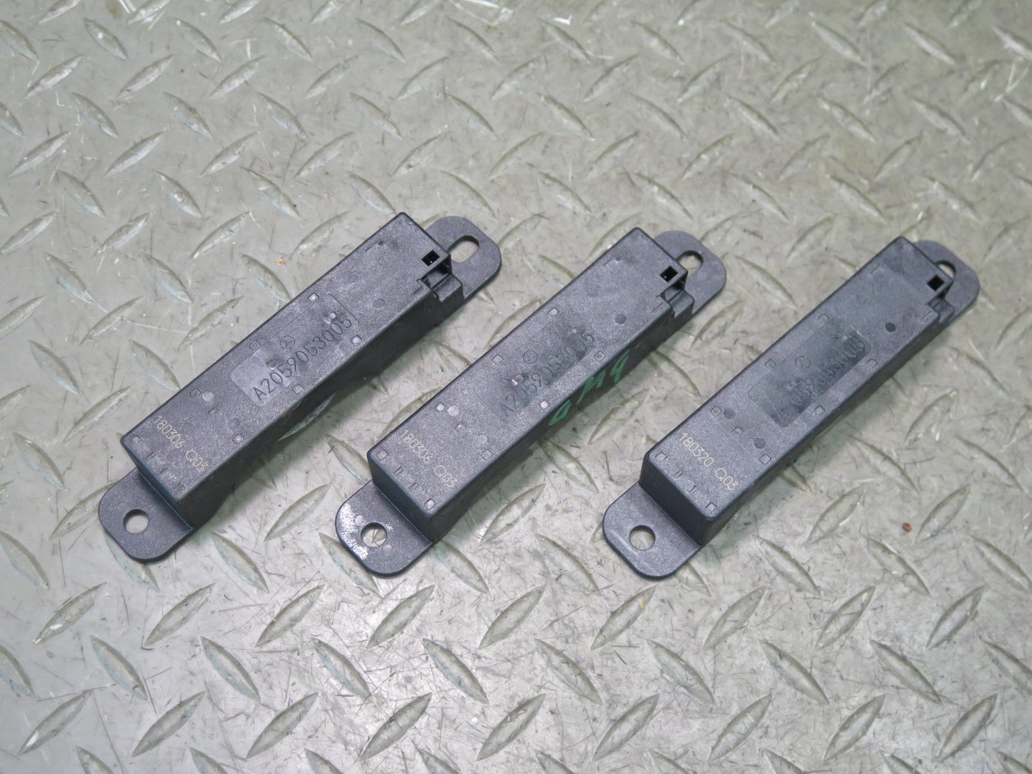 2017-2019 Mercedes X166 GLS450 Keyless Entry Smart Antenna Module Set of 3
