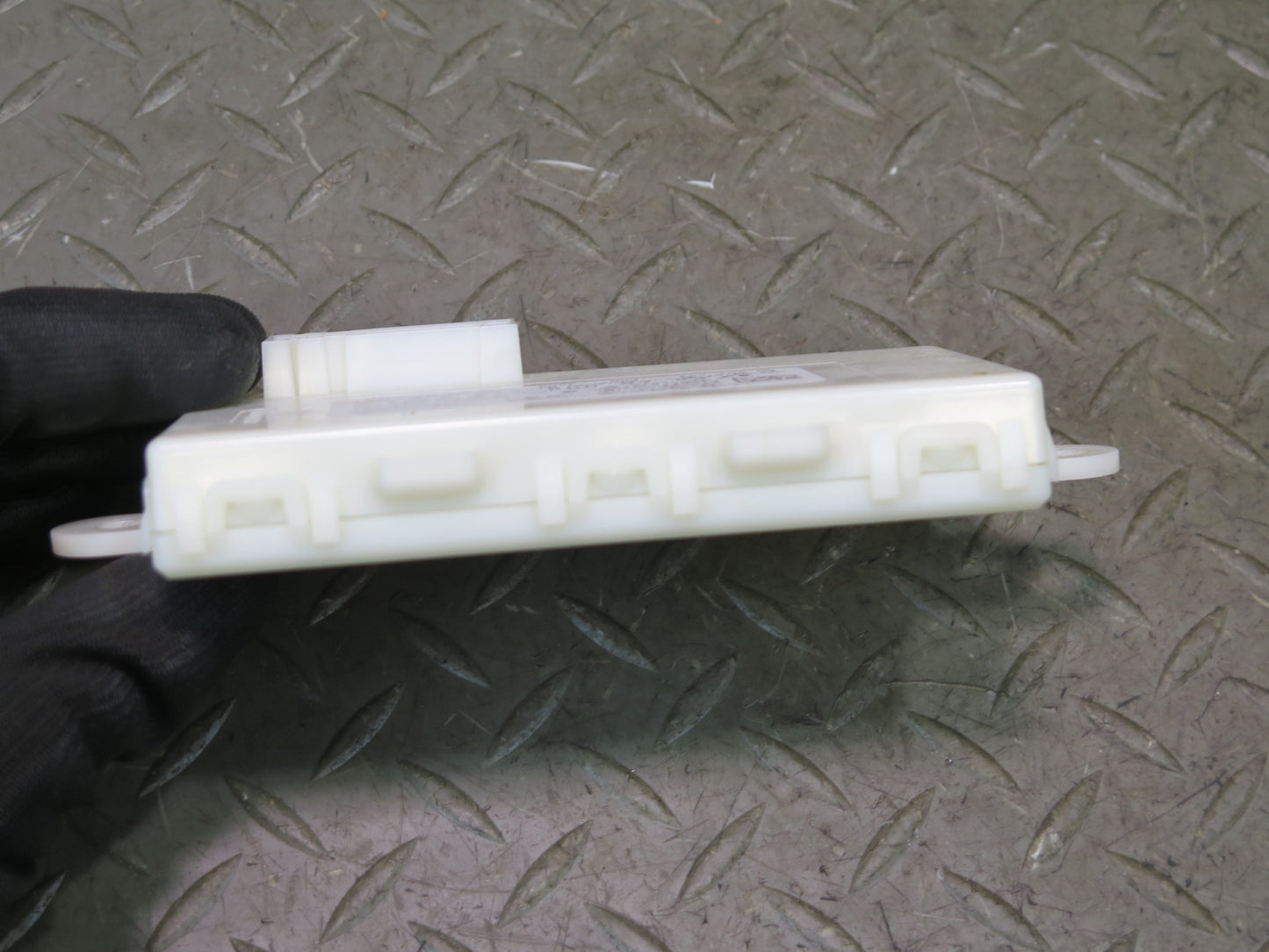 2017-2019 Mercedes X166 GLS450 Keyless Entry Computer Control Module Unit