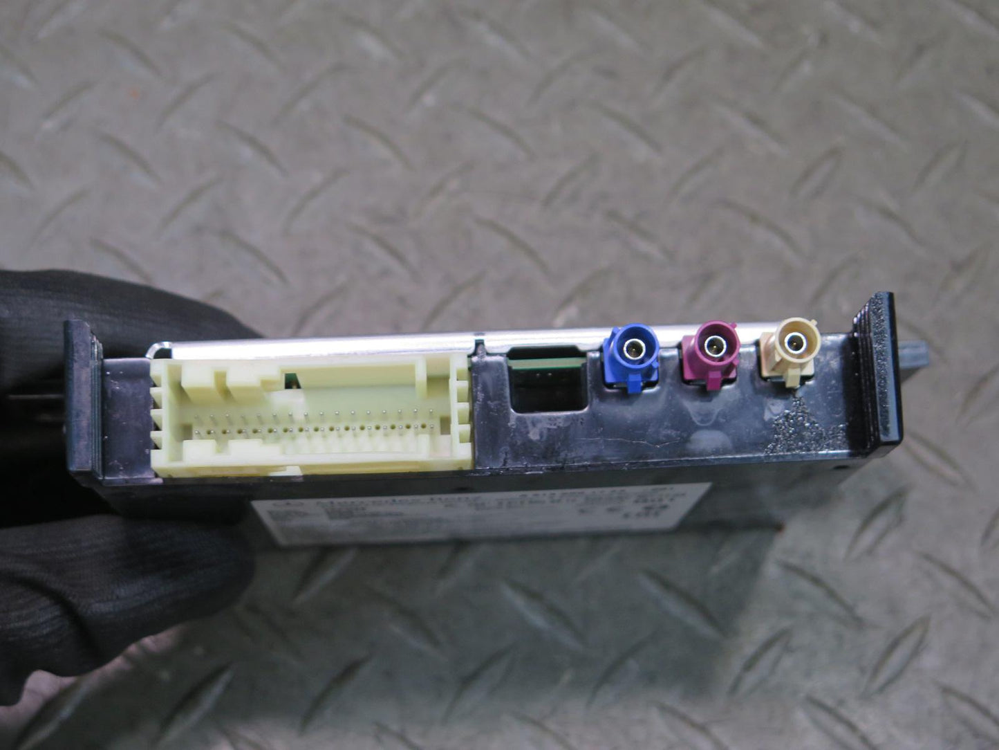 2017-2019 Mercedes X166 GLS450 Telematics Communication Control Module Unit