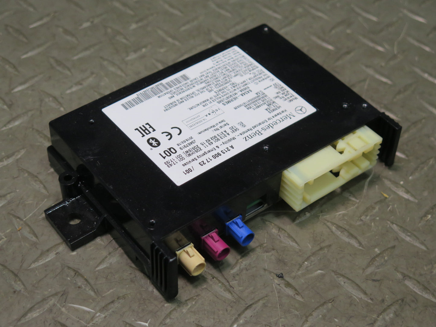 2017-2019 Mercedes X166 GLS450 Telematics Communication Control Module Unit