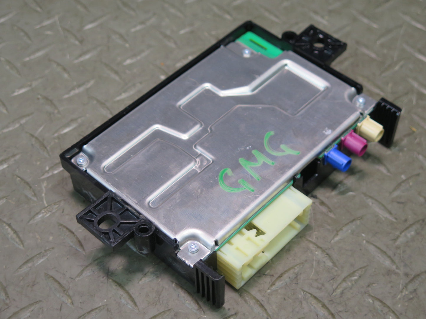 2017-2019 Mercedes X166 GLS450 Telematics Communication Control Module Unit