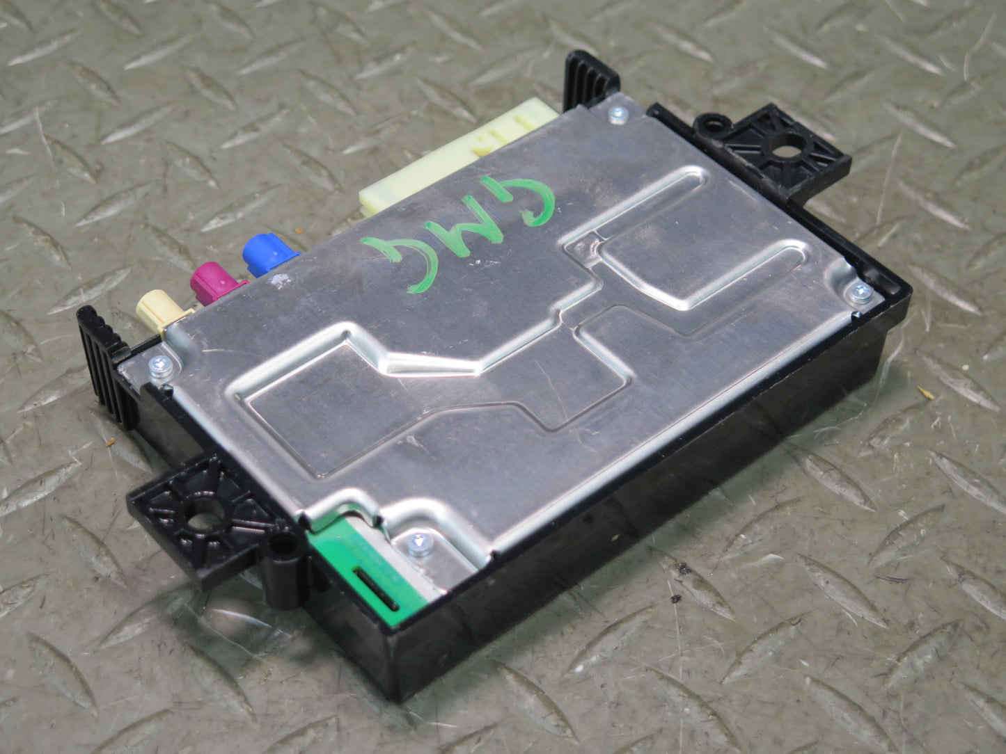 2017-2019 Mercedes X166 GLS450 Telematics Communication Control Module Unit