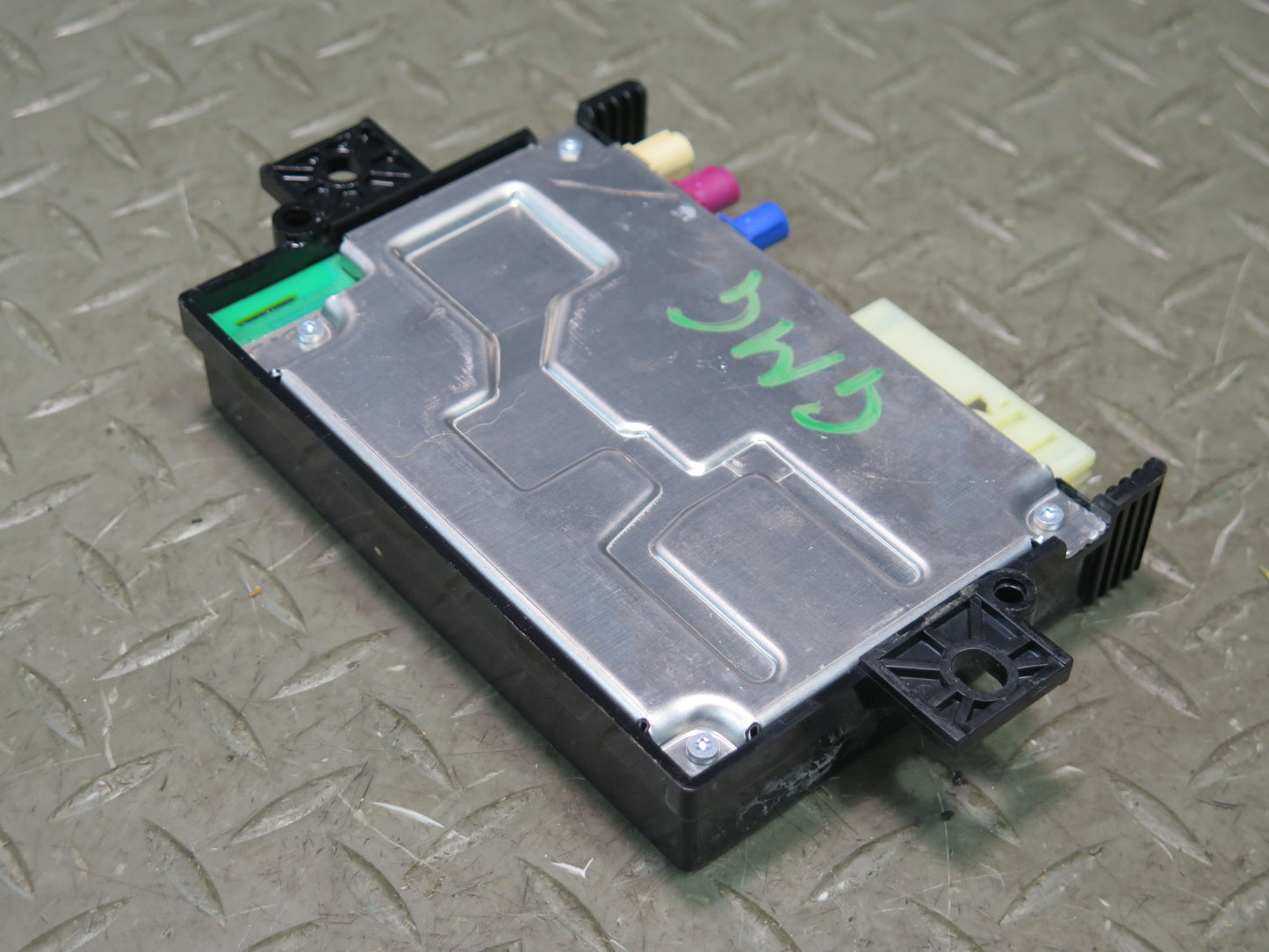 2017-2019 Mercedes X166 GLS450 Telematics Communication Control Module Unit