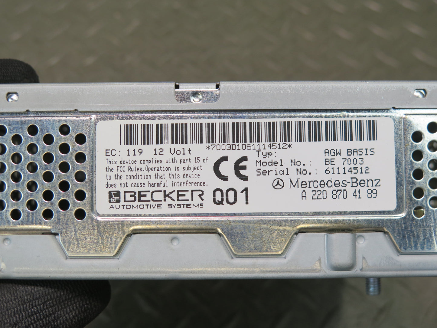 04-08 Mercedes R230 Sl-class Becker Audio Amplifier AMP 2208704189 OEM