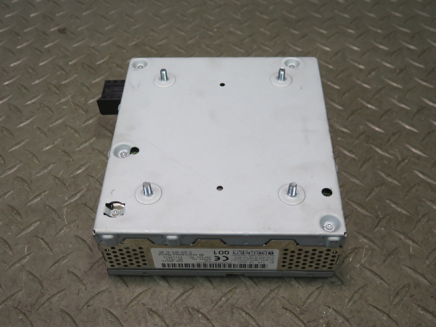 04-08 Mercedes R230 Sl-class Becker Audio Amplifier AMP 2208704189 OEM