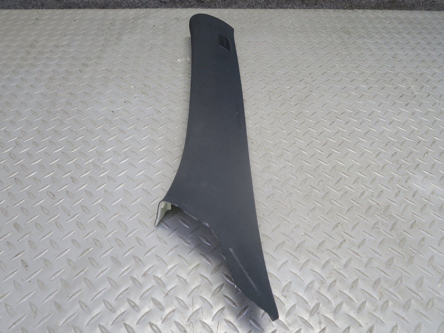 2013-2019 Mercedes X166 GLS450 Front Right & Left Side A Pillar Trim Panel Set