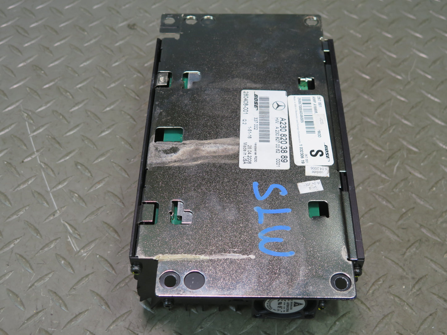 05-08 Mercedes R230 SL500 SL550 SL55 AMG Amplifier Audio AMP Bose 2308203889 OEM