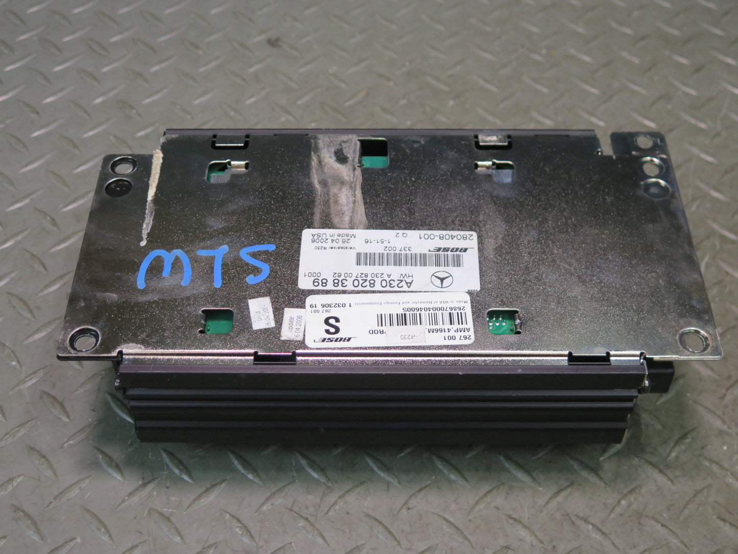 05-08 Mercedes R230 SL500 SL550 SL55 AMG Amplifier Audio AMP Bose 2308203889 OEM