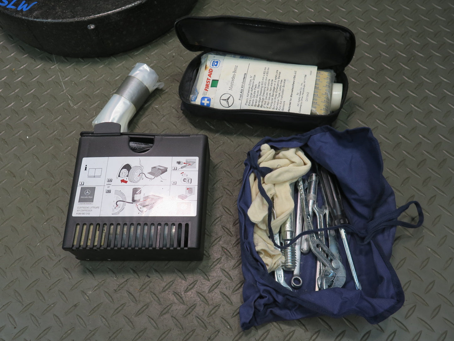 03-12 Mercedes R230 Emergency Spare Tire Lift Jack Wrench Tool KIT Foam Set OEM