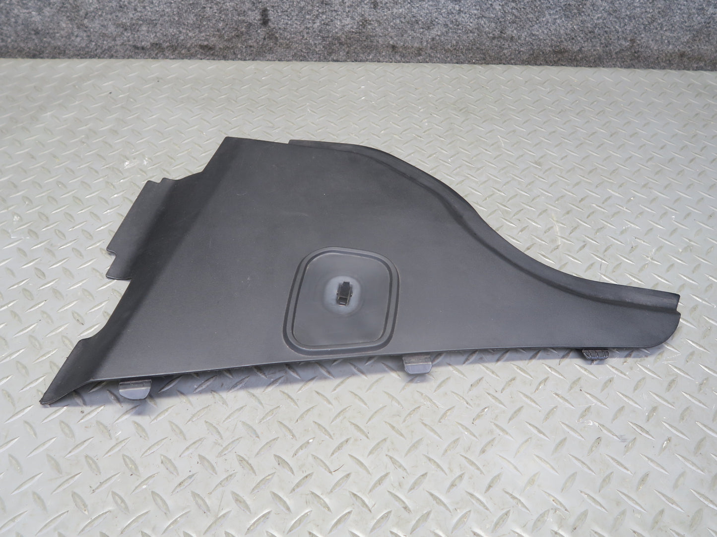 2017-2019 Mercedes X166 GLS450 Front Left Driver Side Cowl Grille Panel Trim