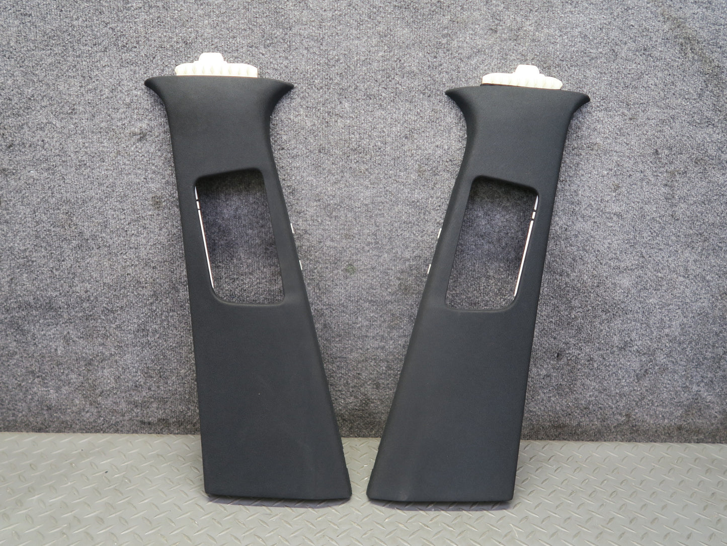 2013-2019 Mercedes X166 GLS450 Right & Left Side B Pillar Upper Trim Panel Set