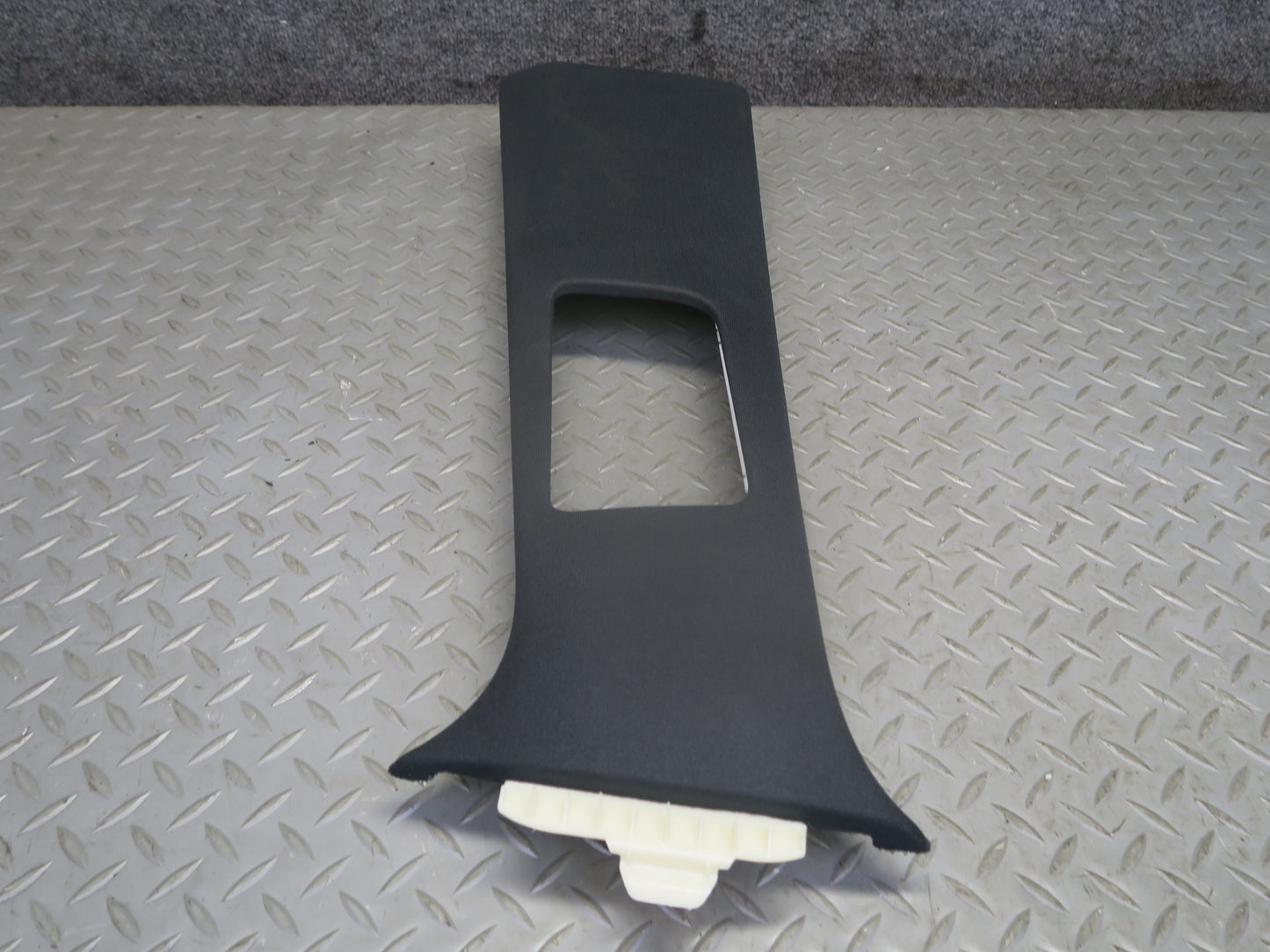 2013-2019 Mercedes X166 GLS450 Right & Left Side B Pillar Upper Trim Panel Set