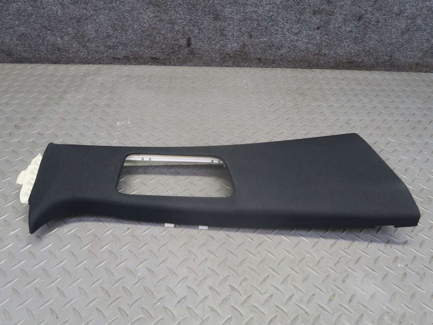 2013-2019 Mercedes X166 GLS450 Right & Left Side B Pillar Upper Trim Panel Set
