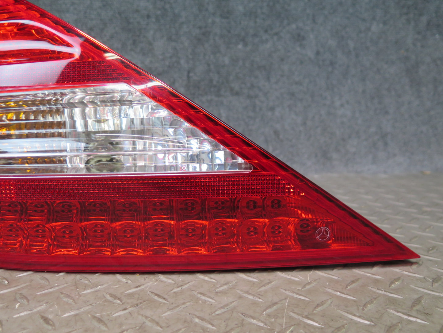 07-12 Mercedes R230 Sl-class Rear Left Tail Light Lamp 2308201164 OEM