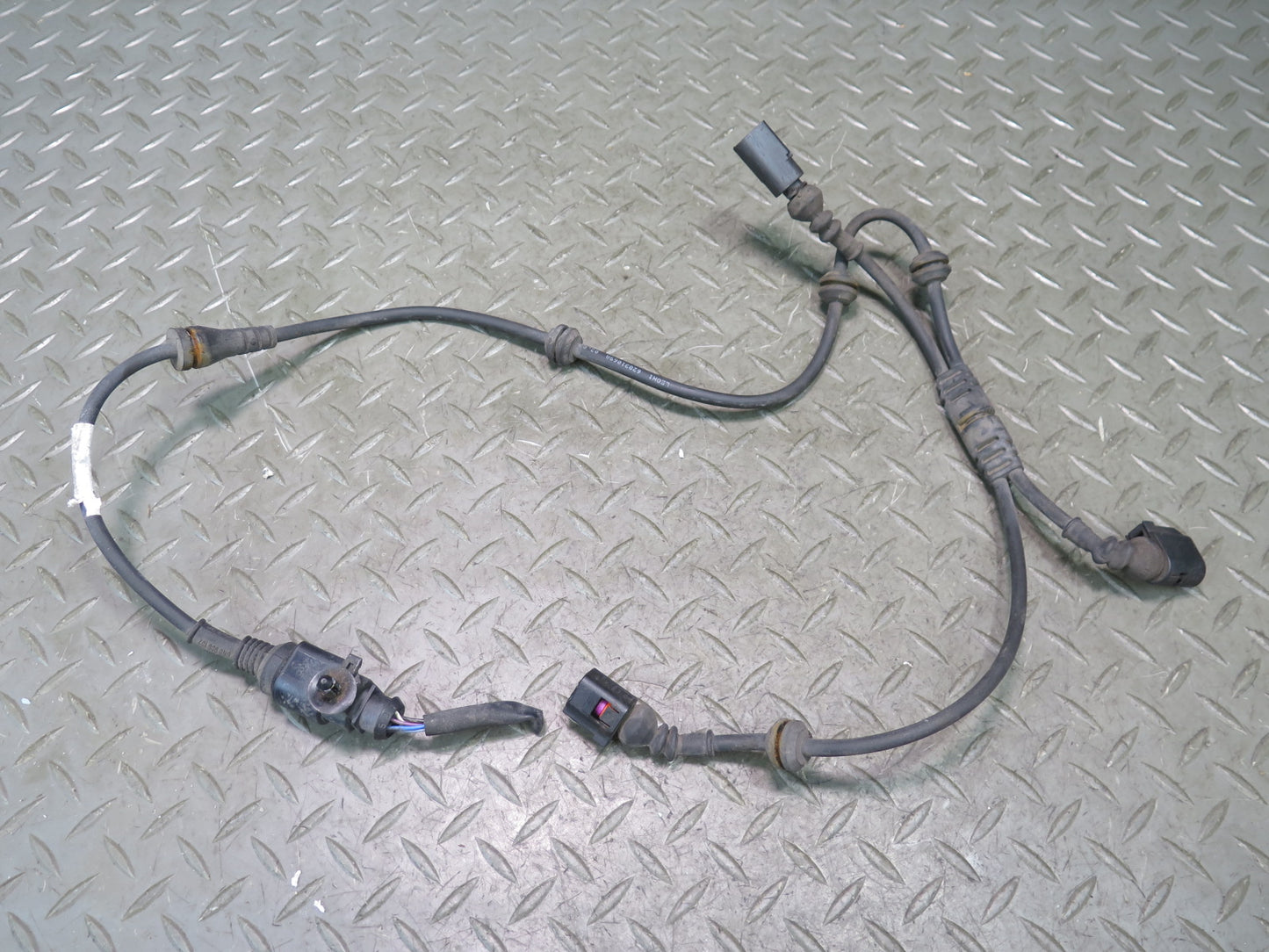2003-2010 Porsche Cayenne 955 Rear Left Wheel ABS Speed Sensor