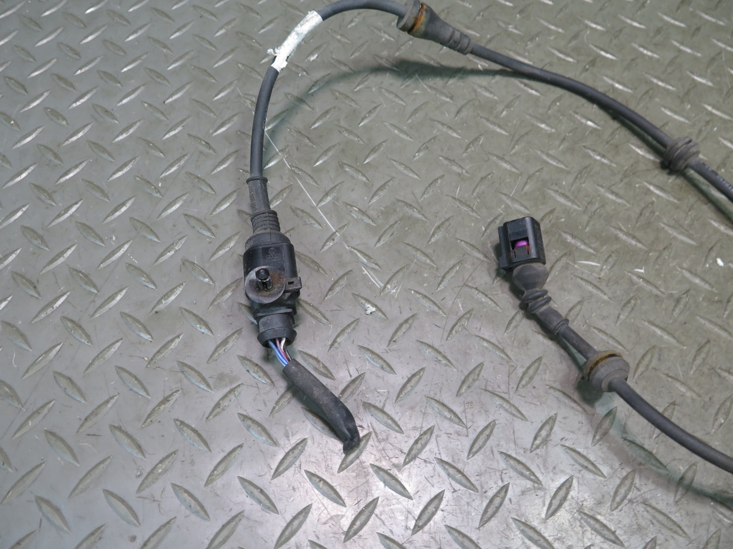 2003-2010 Porsche Cayenne 955 Rear Left Wheel ABS Speed Sensor