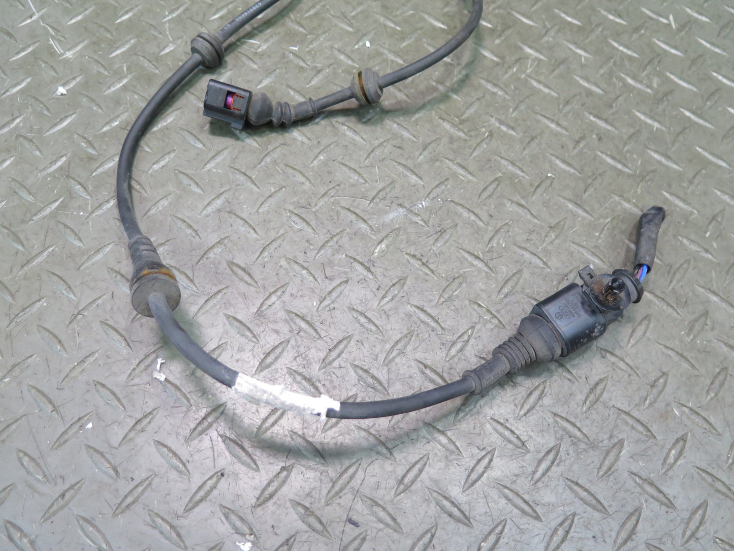 2003-2010 Porsche Cayenne 955 Rear Left Wheel ABS Speed Sensor