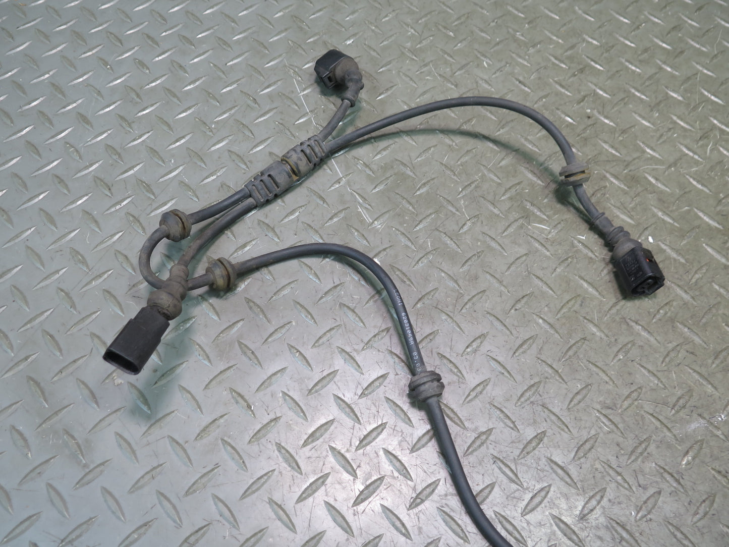 2003-2010 Porsche Cayenne 955 Rear Left Wheel ABS Speed Sensor