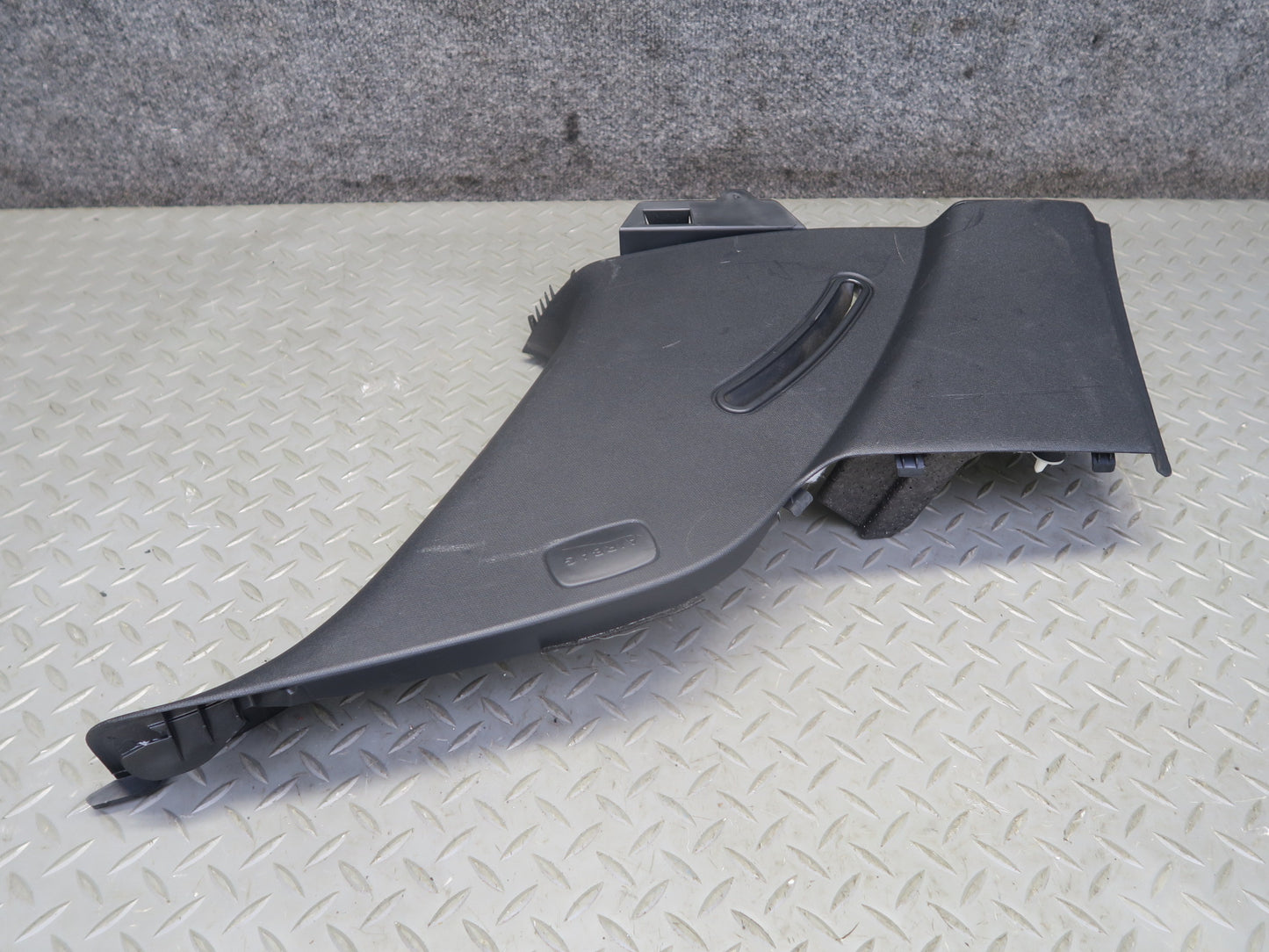 17-19 Mercedes X166 GLS450 Rear Right & Left Side D Pillar Upper Trim Panel Set