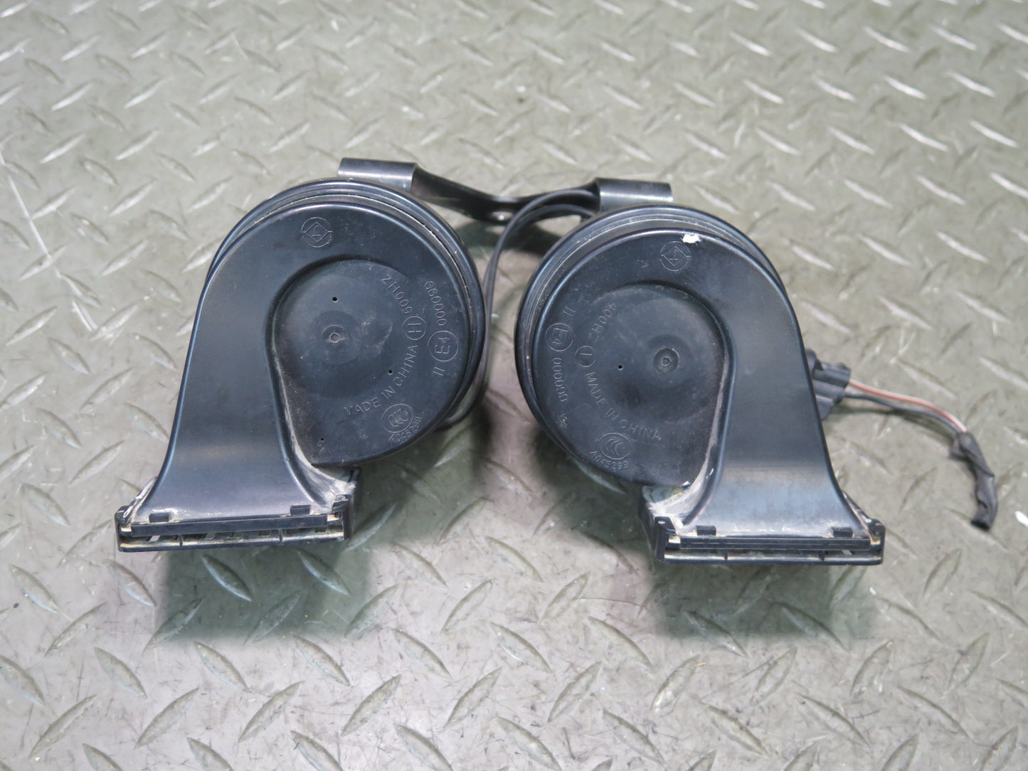 16-24 Chevrolet Camaro SS High & Low Tone Note Pitch Horn Signal Set OEM